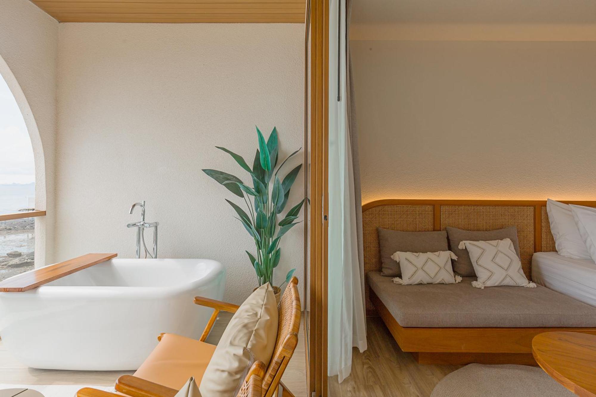 Tasana Bar And Luxury Resort ラン島 エクステリア 写真