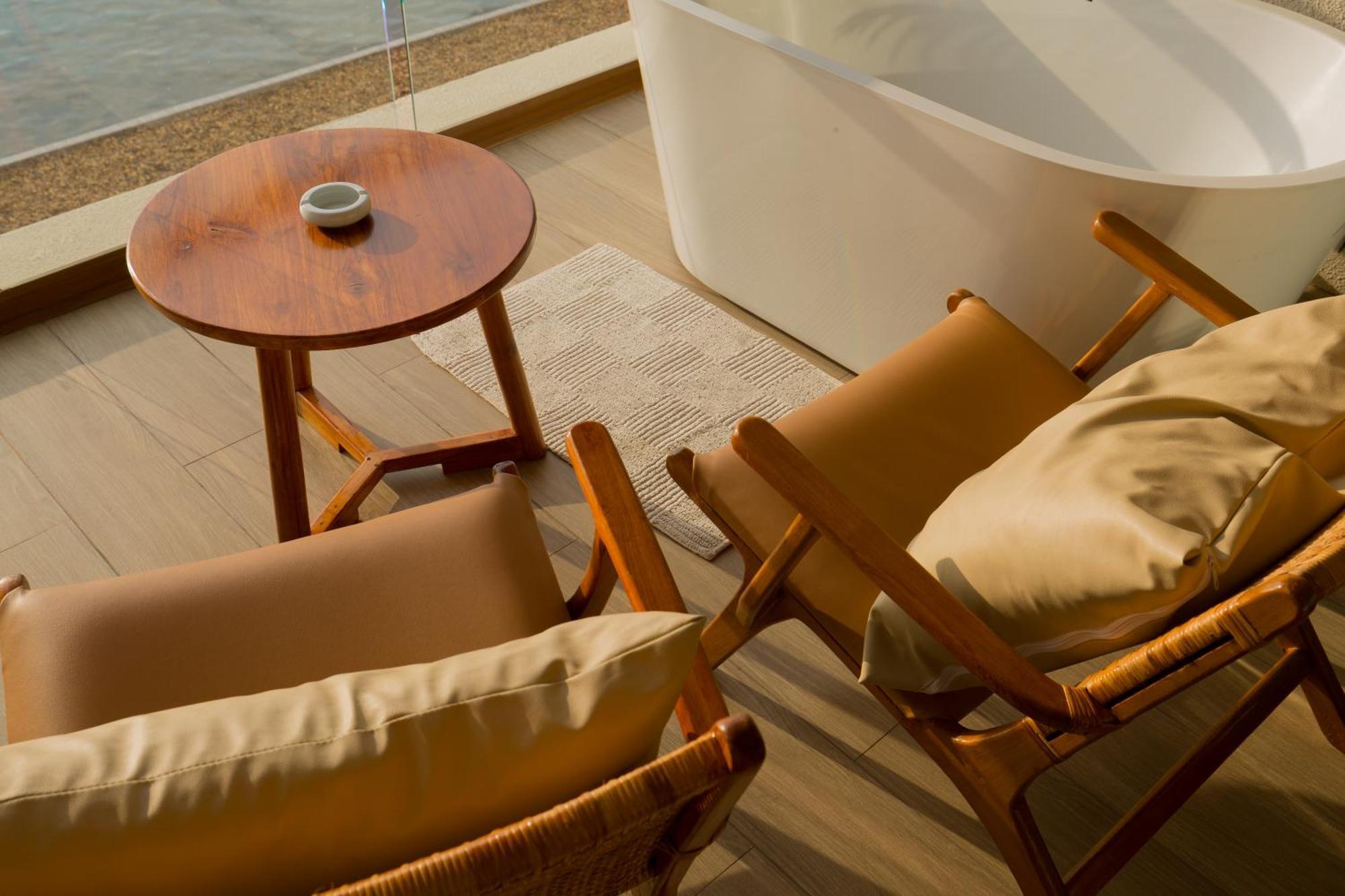 Tasana Bar And Luxury Resort ラン島 エクステリア 写真