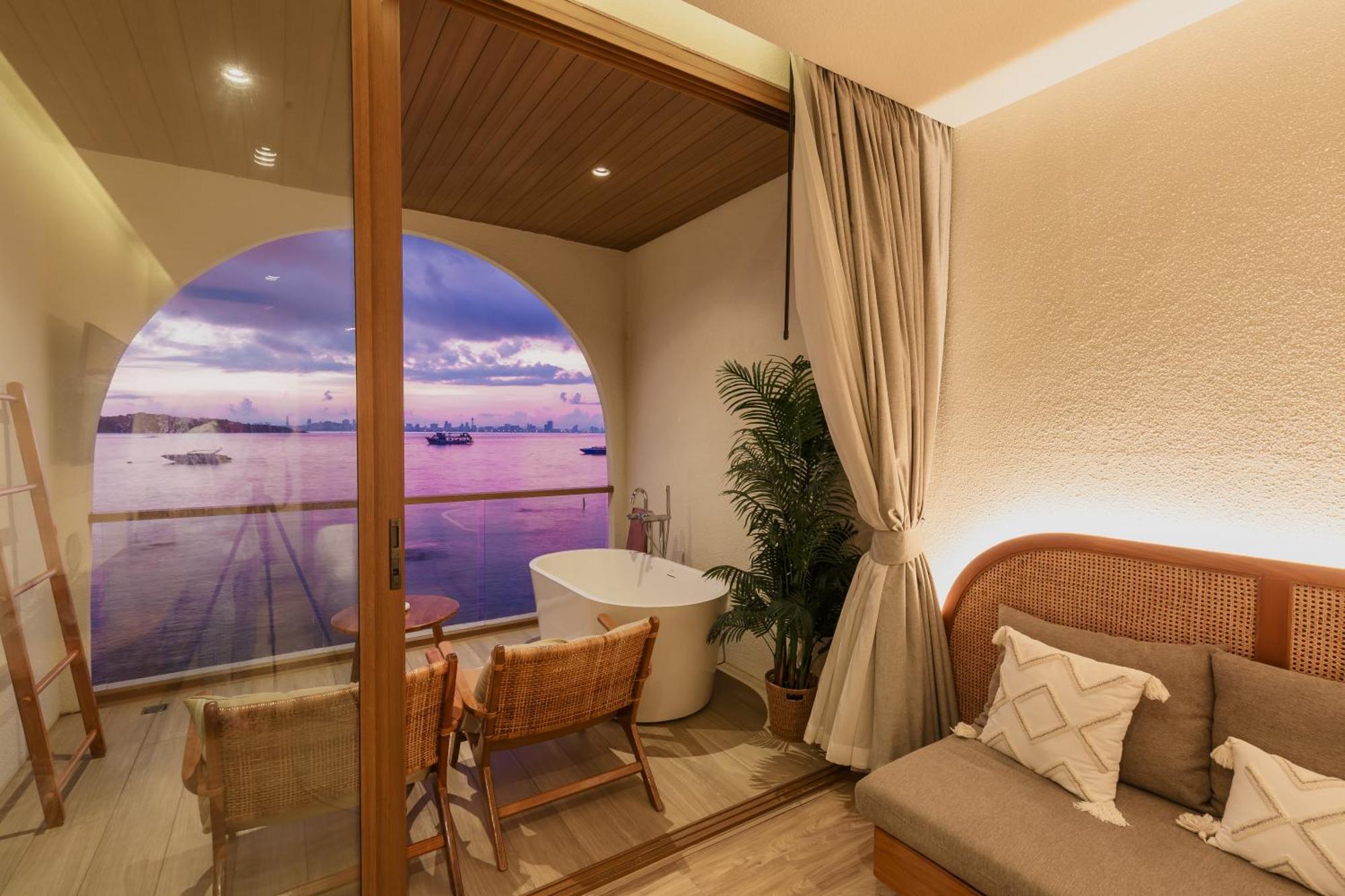 Tasana Bar And Luxury Resort ラン島 エクステリア 写真